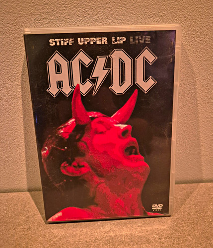 Stiff upper lip - –,