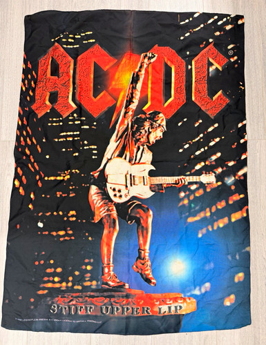 Stiff upper lip - ac/dc, lip“